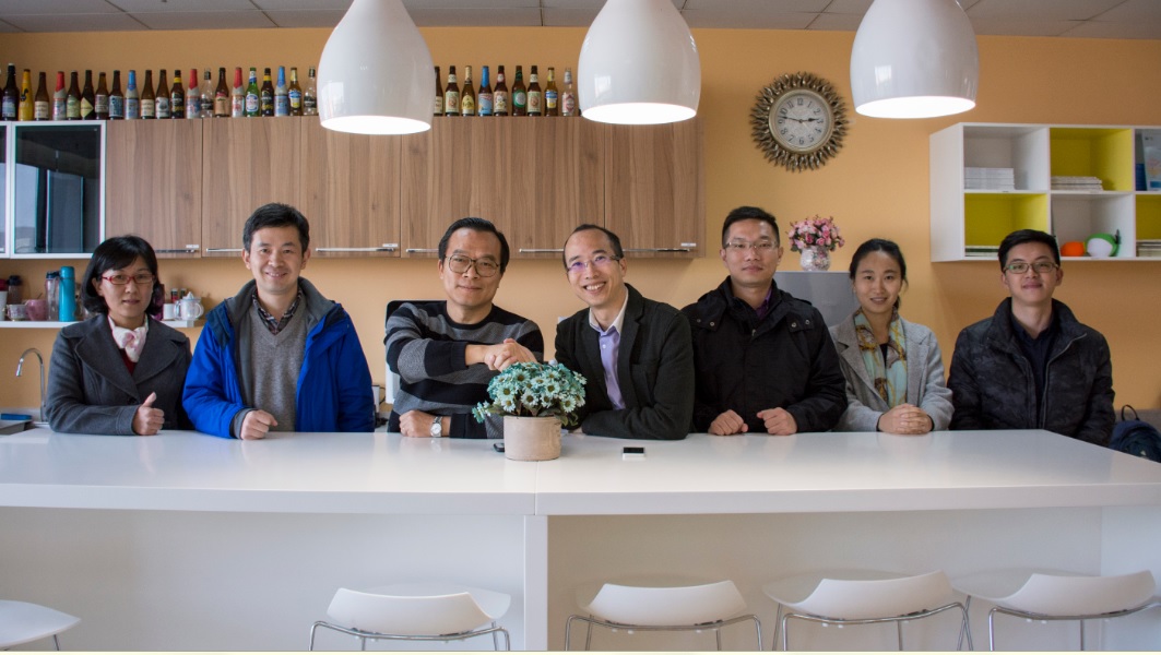 澳门大学李铭源教授来AV视频