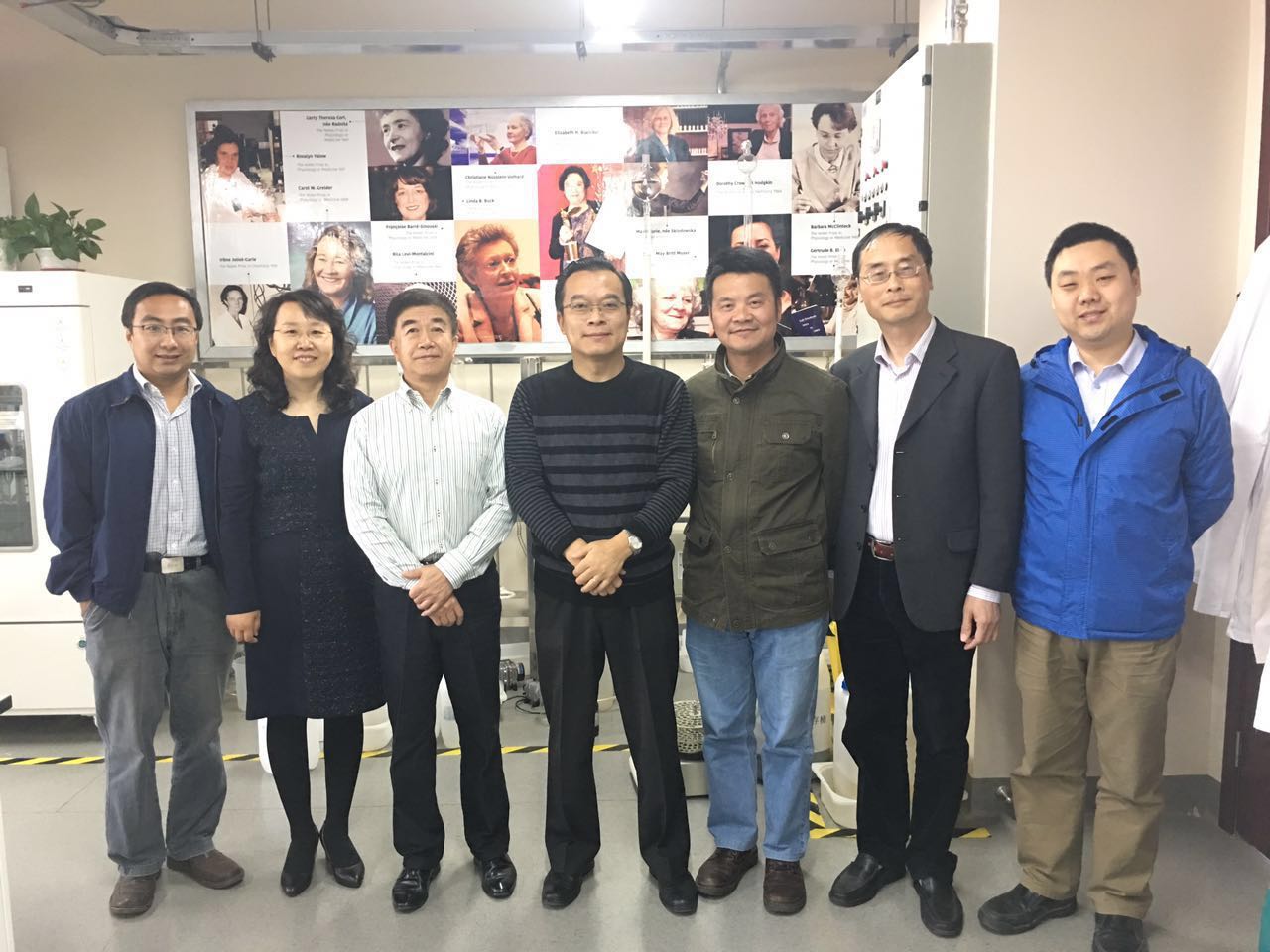 沈阳药科大学华会明教授和北京出入境检验检疫局刘鑫博士来AV视频