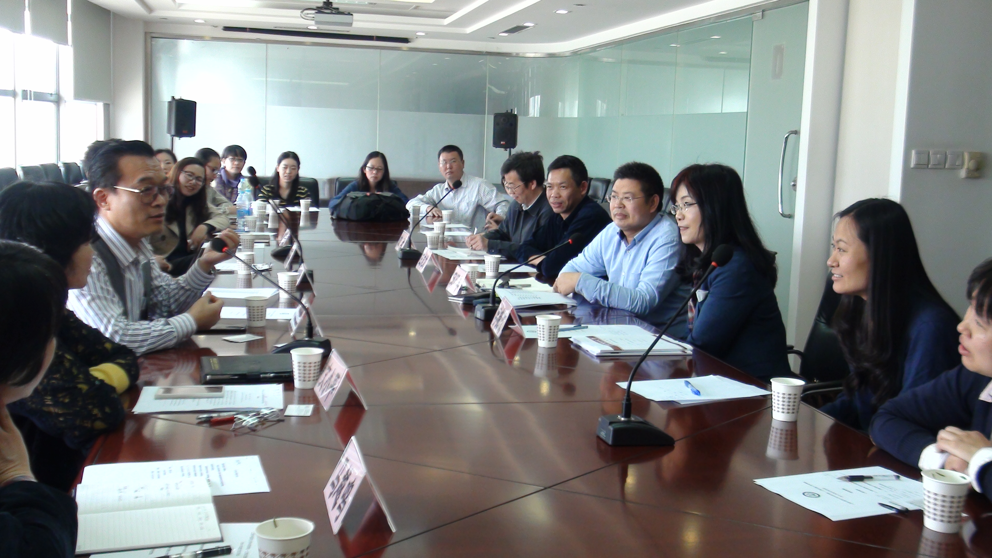 上海交通大学药学院来AV视频